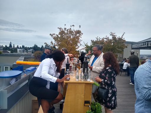 Liquor Store «Capco Beverages», reviews and photos, 4100 SW Alaska St, Seattle, WA 98116, USA