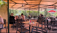 Atmosphère du Restaurant français Restaurant Le Lac à Tanneron - n°11