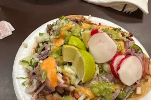 Taqueria El Pariente image