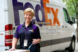 FedEx Station image