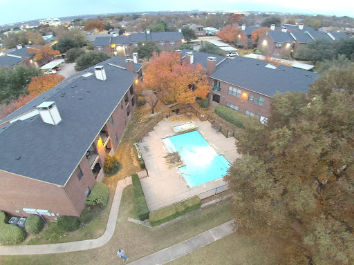 Hulen Heights Apartments