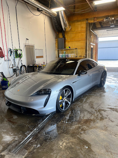 Elite Hand Car Wash and More LLC en Avon
