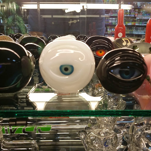 Tobacco Shop «THE GREENMILE VAPE & SMOKE SHOP», reviews and photos, 2014 W Bullard Ave, Fresno, CA 93711, USA