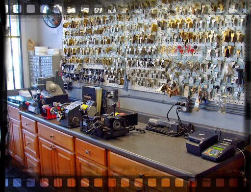 Locksmith «Alcatraz Lock Smith», reviews and photos, 416 Broadway, Chula Vista, CA 91910, USA