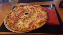 Pizza du Restaurant français Restaurant à Revel | Les Frangines du lac - n°12