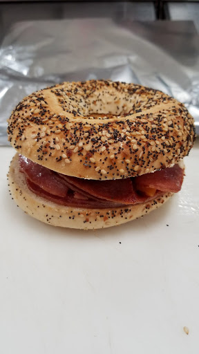 Convenience Store «Hometown Food Mart & Deli», reviews and photos, 600 Fischer Blvd, Toms River, NJ 08753, USA