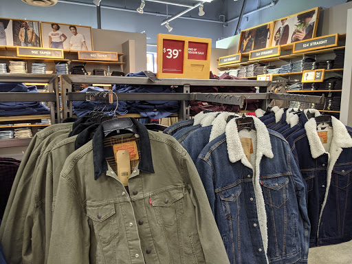 Shopping Mall «Florida Keys Outlet Marketplace», reviews and photos, 250 E Palm Dr, Florida City, FL 33034, USA