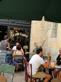 Atmosphère du Restaurant Le petit Eugène à Nîmes - n°2