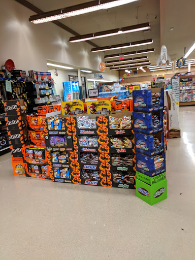 Grocery Store «Jewel-Osco», reviews and photos, 652 Kirk Rd, St Charles, IL 60174, USA