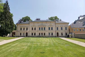 Liebieg Manor image