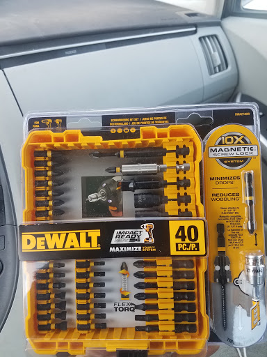 Hardware Store «Charleston Ace Hardware», reviews and photos, 1320 E St, Charleston, IL 61920, USA