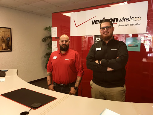Cell Phone Store «Verizon Wireless Galleria», reviews and photos, 2587 E Sunrise Blvd, Fort Lauderdale, FL 33304, USA