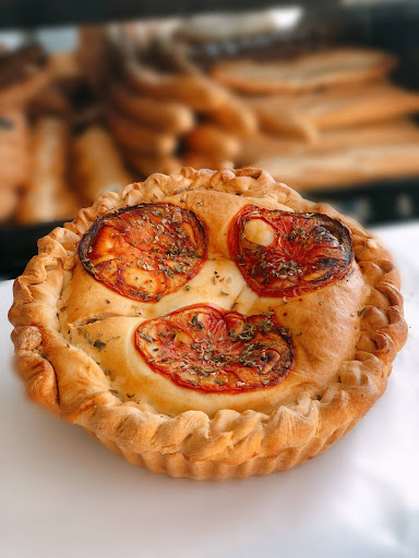 AF1QipPksXQ ISaDzk6LBonqMU DNVUpOBd2rBvjQmcA