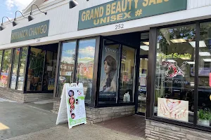 Grand beauty salon unisex image