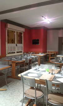 Atmosphère du Restaurant La Pergola (traditionnel - menus et carte) et menu ouvrier à Bruz - n°1