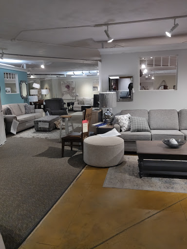 Furniture Store «Wayside Furniture», reviews and photos, 1367 Canton Rd, Akron, OH 44312, USA
