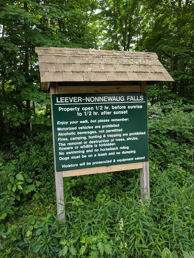 Nonnewaug Falls