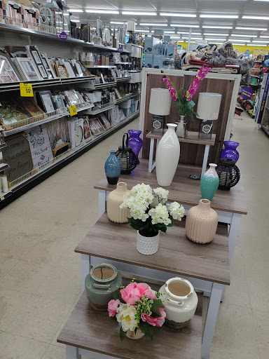 Discount Store «Dollar General», reviews and photos, 1015 W Chicago Ave, East Chicago, IN 46312, USA