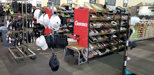 Shoe Store «DSW Designer Shoe Warehouse», reviews and photos, 139 Flatbush Ave, Brooklyn, NY 11217, USA