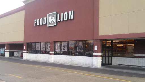 Grocery Store «Food Lion», reviews and photos, 620 Market St, North Tazewell, VA 24630, USA