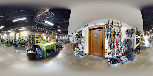 Bicycle Store «Des Moines Bicycle Collective», reviews and photos, 506 E 6th St, Des Moines, IA 50309, USA