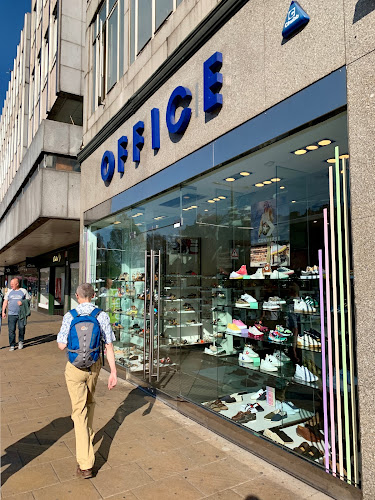 OFFICE - Shoe store