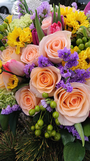 Florist «Victoria Flower Company», reviews and photos, 10869 Bustleton Ave, Philadelphia, PA 19116, USA
