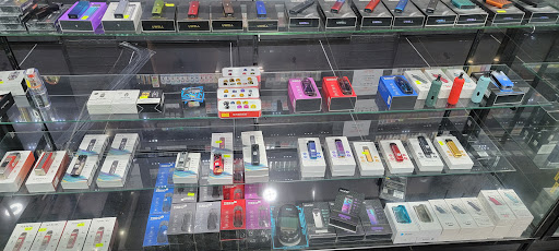 Vaporizer Store «ROCK N ROLL IT SMOKE SHOP AND VAPE SHOP», reviews and photos, 11750 Barker Cypress Rd, Cypress, TX 77433, USA