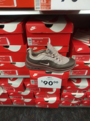 Shoe Store «Shoe Carnival», reviews and photos, 65 S 69th St, Upper Darby, PA 19082, USA