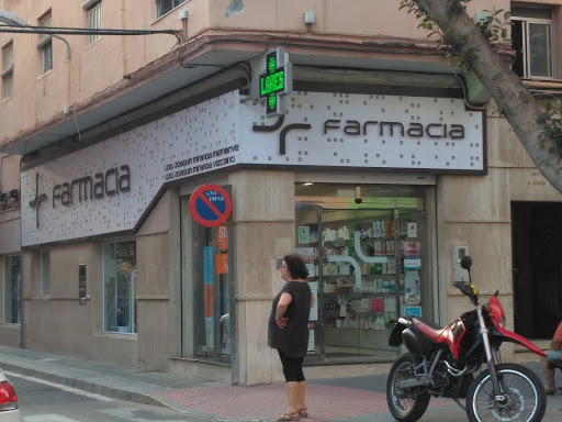 Información y opiniones sobre Farmacia Joaquín Miranda de Almería