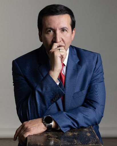 Dr. Carlos A. Arellanes Chavez