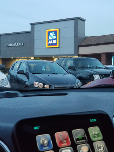 Supermarket «ALDI», reviews and photos, 30960 Lakeshore Blvd, Willowick, OH 44095, USA