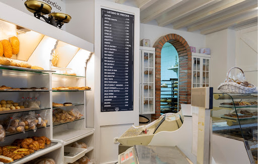 Panadería Los Ángeles. Tahona El Castañeu