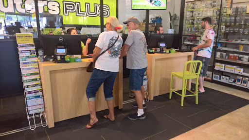 Computer Repair Service «Computers Plus - Evansville Computer Store», reviews and photos, 301 S Green River Rd, Evansville, IN 47715, USA