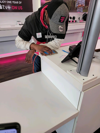 Cell Phone Store «T-Mobile», reviews and photos, 18585 Coastal Hwy #12, Rehoboth Beach, DE 19971, USA