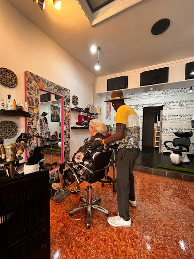 Peluquería Floke Style Unisex en Arona, Santa Cruz de Tenerife