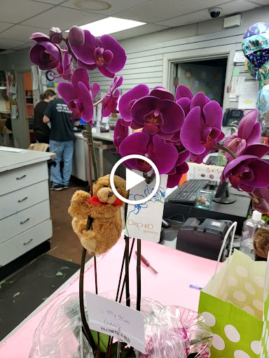 Florist «Flowerama Florist: Whitehall», reviews and photos, 4785 E Broad St, Whitehall, OH 43213, USA