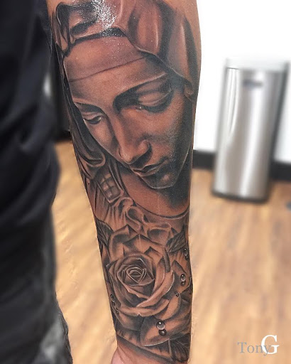 Tattoo Shop «Kings Tattoos & Piercings», reviews and photos, 2957 S Westmoreland Rd, Dallas, TX 75233, USA