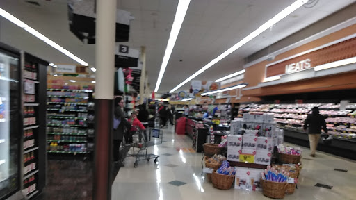 Grocery Store «Kroger», reviews and photos, 5161 Hampsted Village Center Way, New Albany, OH 43054, USA