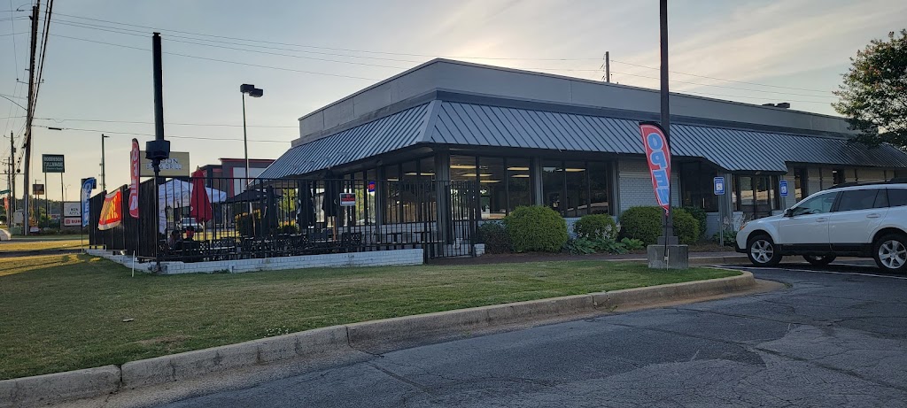 Dyson Bar and Grill 30117