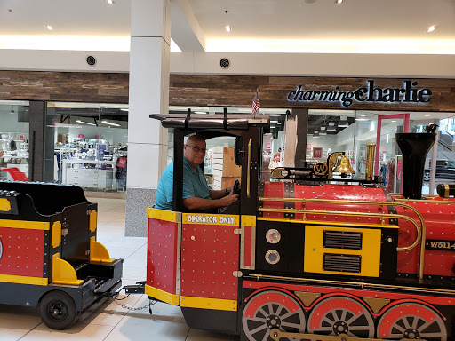 Shopping Mall «Springfield Town Center», reviews and photos, 6500 Springfield Mall, Springfield, VA 22150, USA