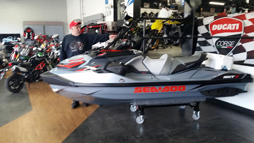 Motorsports Store «Formula One Motorsports Inc», reviews and photos, 4030 Sunrise Hwy, Oakdale, NY 11769, USA