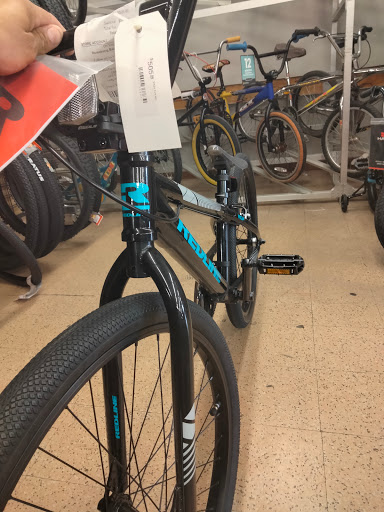 Bicycle Store «Bay Area Cycling -Pasadena», reviews and photos, 2049 S Richey St, Pasadena, TX 77502, USA