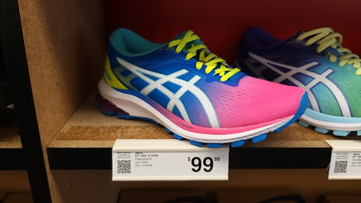 Shoe Store «Famous Footwear», reviews and photos, 8004 Denton Hwy, Watauga, TX 76148, USA