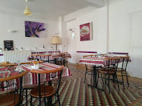 Atmosphère du Restaurant français Hôtel Restaurant des Gorges au Viaduc à Rivière-sur-Tarn - n°1