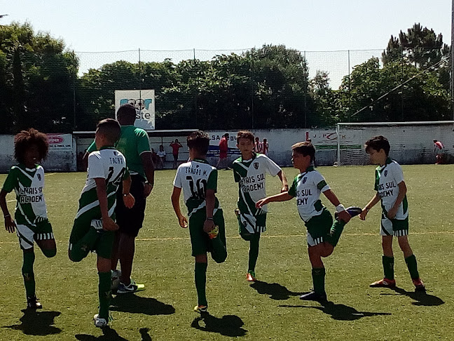 Campo Luis Paulo Sarreira (Sobreirense) - Campo de futebol