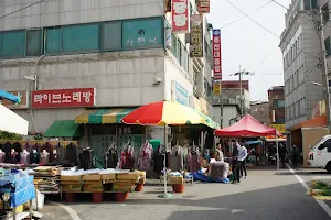 Seonghwan traditional markets image