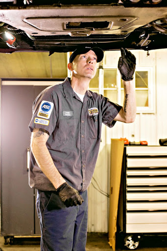 Auto Repair Shop «American & Import Auto Repair», reviews and photos, 3832 W Market St, Johnson City, TN 37604, USA