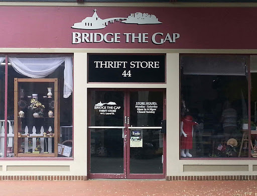 Bridge the Gap Thrift Store, 44 S Laurel St, Bridgeton, NJ 08302, USA, 