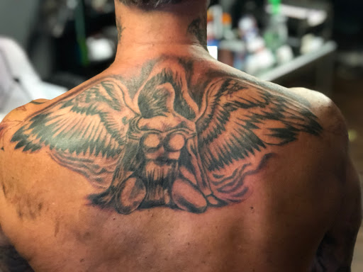 Tattoo Shop «La Vida Ink», reviews and photos, 4602 N Franklin Rd, Indianapolis, IN 46226, USA